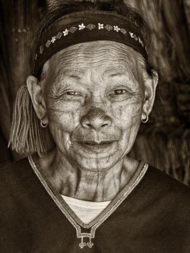 Ethnic Minority Hainan BW 03 