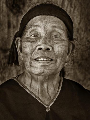 Ethnic Minority Hainan BW 05 